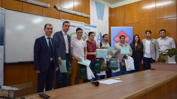 ИКТ Клъстер Бургас подкрепи младите таланти на Хакатон 2018 Бургас