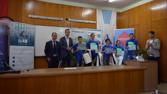 ИКТ Клъстер Бургас подкрепи младите таланти на Хакатон 2018 Бургас